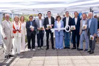 14 Foto Di Gruppo Con Autori Libro